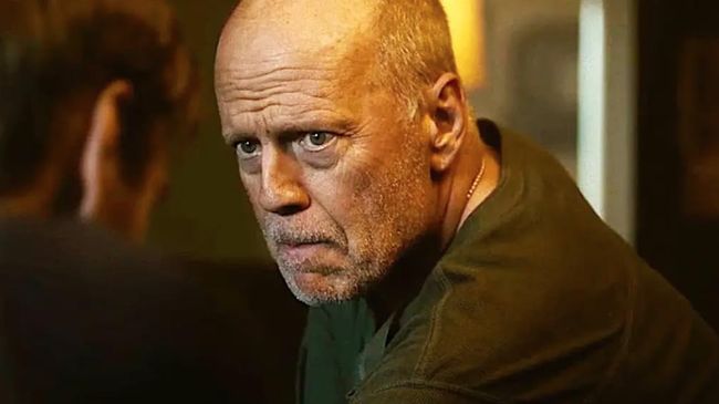Jadwal Bioskop Trans TV hari ini (19 April) Survive the Night. Berikut sinopsis Survive the Night dibintangi Bruce Willis dan Lydia Hull.