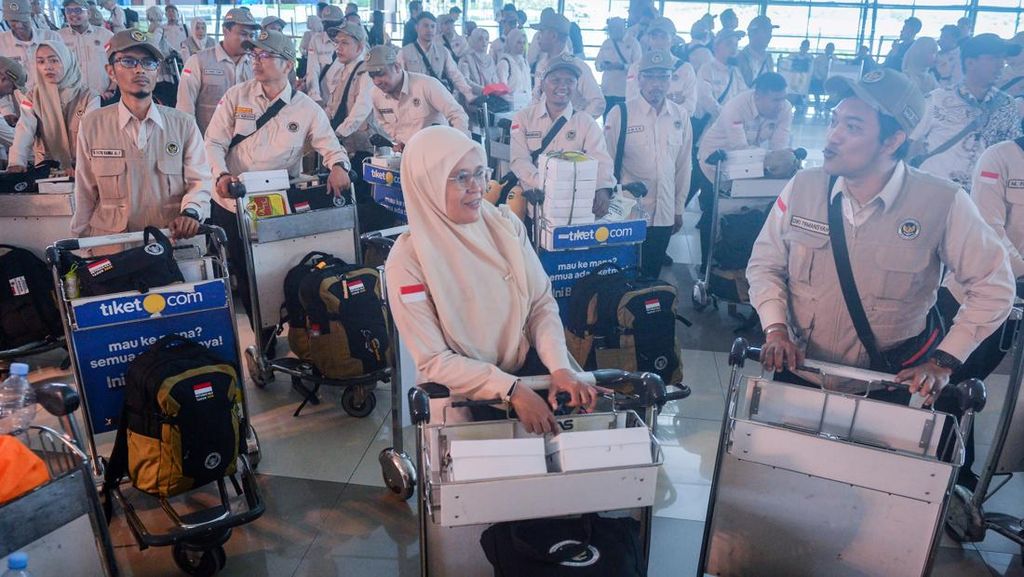 Kemehaj Kirim 3000 Petugas Haji, Siap Layani Jemaah di Tanah Suci