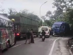 Sejumlah Kendaraan Rusak, Jalur Lintas Medan-Berastagi di Sibolangit Macet