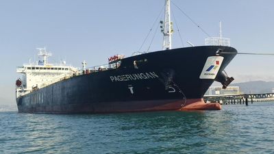 Pertamina Andalkan Kapal Tanker BBM Buatan Lokal Menembus Pelosok RI