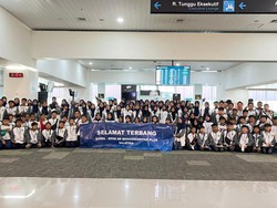 Viral Rombongan Siswa SD di Salatiga Piknik Sewa Pesawat Garuda, Ternyata...