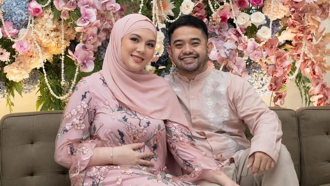 Tasyukuran 4 Bulan Kehamilan Istri Ryan Adriandhy, Penuh Dengan Doa Haru