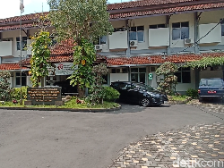 KPK Geledah Sejumlah Kantor Pemkab Tulungagung, Kepala OPD Dikumpulkan