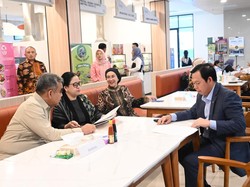 Momen Ketua MPR-DPR-DPD RI Makan Siang di Kantin DPR Bahas Geopolitik