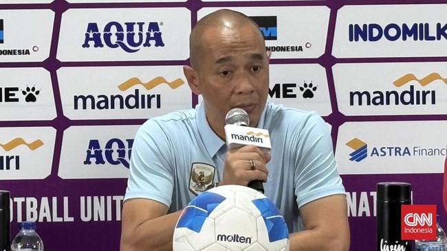 Kurniawan Dwi Yulianto optimistis Timnas Indonesia U-17 masih punya peluang lolos ke semifinal Piala AFF U-17 2026.