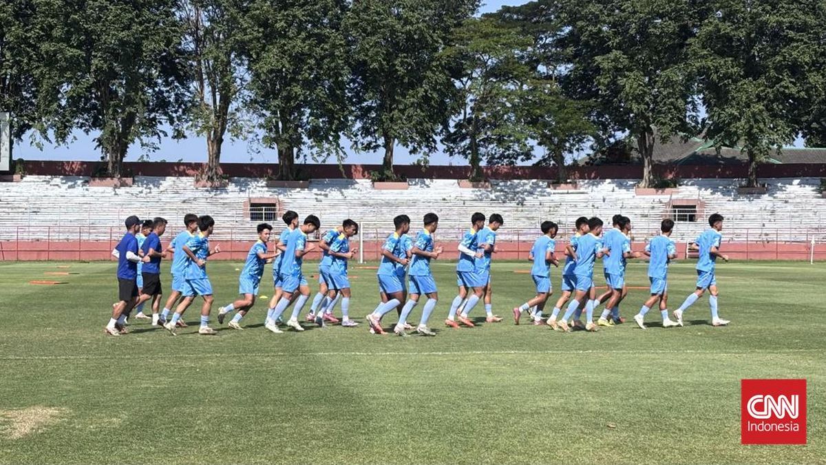 Vietnam Rela Terpanggang Panas Surabaya Demi Hadapi Timnas Indonesia