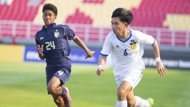 Sebanyak dua tim negara memastikan lolos ke babak semifinal Piala AFF U-17 2026 setelah Laos mengalahkan Thailand, Sabtu (18/4).