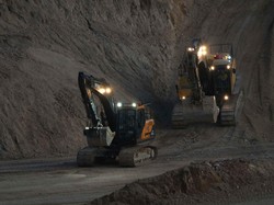 Merdeka Gold Temukan Cadangan Emas Baru, Target Eksplorasi 40 Juta Ton