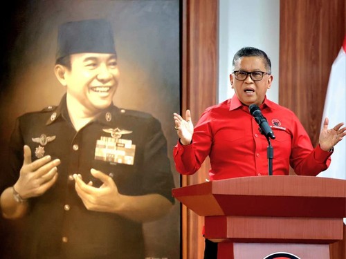 Sekjen PDIP Hasto Kristiyanto diangkat sebagai dosen tetap di Universitas Bung Karno. Dia akan mengajar geopolitik dan pemikiran Bung Karno.