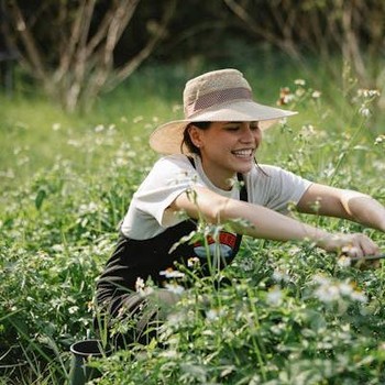 Slow Dopamine, Cara Baru Menemukan Kebahagiaan yang Lebih Tahan Lama