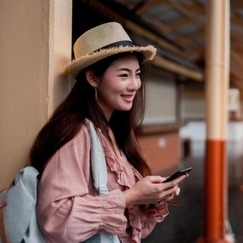 5 Zodiak yang Paling Semangat Merantau Jauh