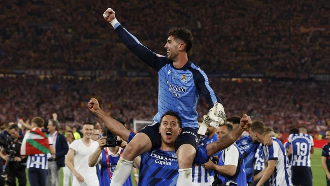 Kiper Unai Marrero jadi bintang kemenangan Real Sociedad saat menjuarai Copa del Rey dengan mengalahkan Atletico Madrid di babak final.