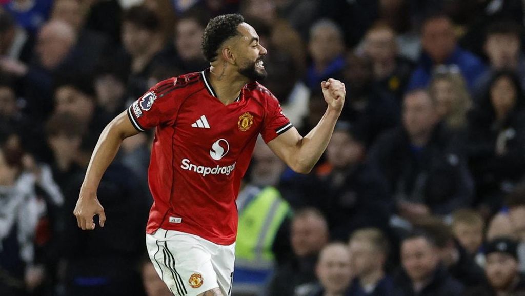 FOTO: Manchester United Raih Kemenangan Penting di Markas Chelsea