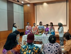 Belajar Langsung Sama Orang Thailand, Cara Membuat Lukchup si Kuliner Viral