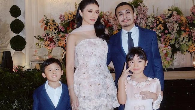5 Gaya Ootd Alea Anak Anissa Aziza Dan Raditya Dika, Outfitnya Selalu Kece