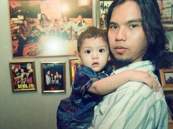 Segera Jadi Ayah, intip 7 Potret 'Masa Kecil' Al Ghazali Dipuji Tampan dari Bayi