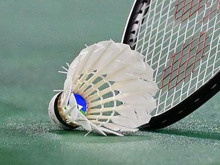 Raket Badminton Power & Presisi, Pilih Senjatamu untuk Smash Lebih Nendang!