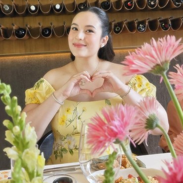 Chelsea Islan Gelar Acara Baby Shower Jelang Melahirkan Baby 'C'
