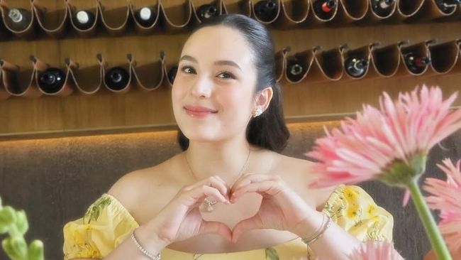 Chelsea Islan Gelar Baby Shower Kehamilan Bertema Pesta Musim Panas