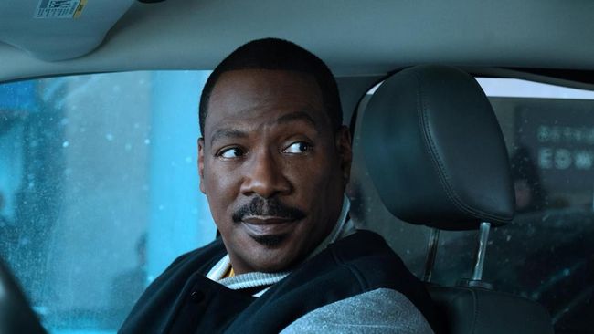 Haru Eddie Murphy Terima Penghargaan Seumur Hidup atas Capaian Kariernya