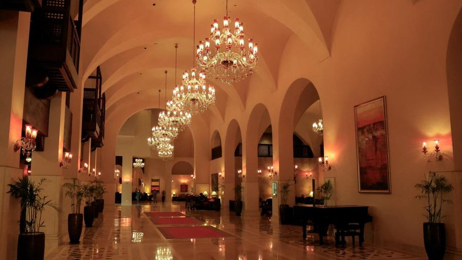 Hotel Serena di Islamabad menjadi letak perundingan tenteram Iran dan AS. Hotel mewah ini jadi saksi buntunya perundingan kedua negara, Senin (20/4/2026).