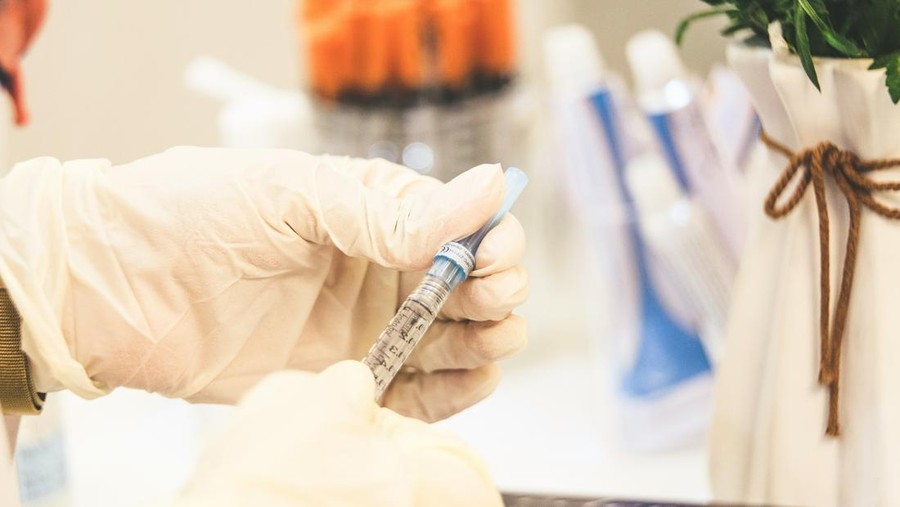 ilustrasi filler&comma; prosedur kecantikan