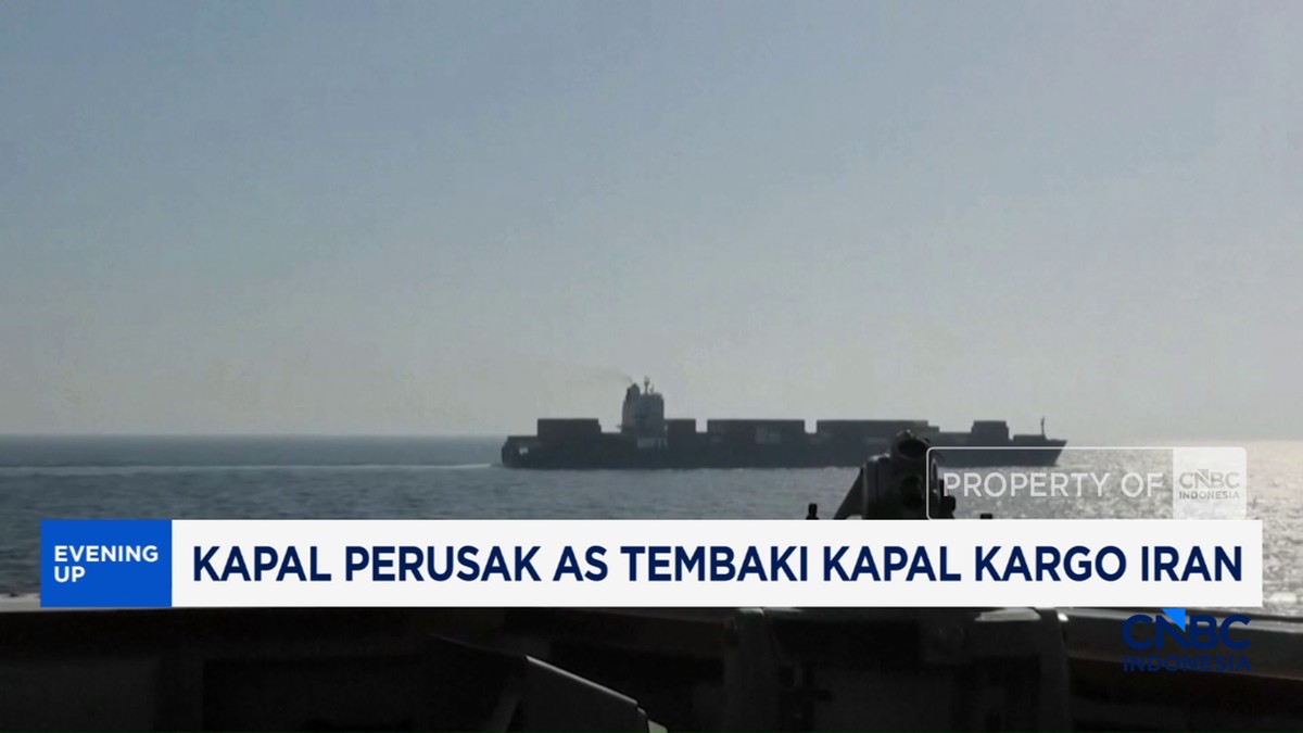 Video: Kapal Perusak As Tembaki Kapal Kargo Iran