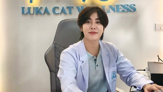 Aktor Thailand Mix Sahaphap Bagikan Kehidupannya Sebagai Dokter Hewan