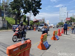 Jalan Gombel Ditutup, Warga Sambat Trans Semarang Tak Mau Berhenti
