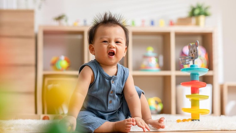 Perkembangan bayi 11 bulan