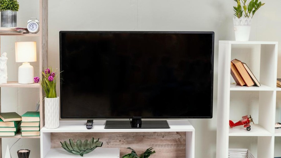 Smart TV vs Android TV&comma; Ini Perbedaan yang Wajib Kamu Tahu Sebelum Beli