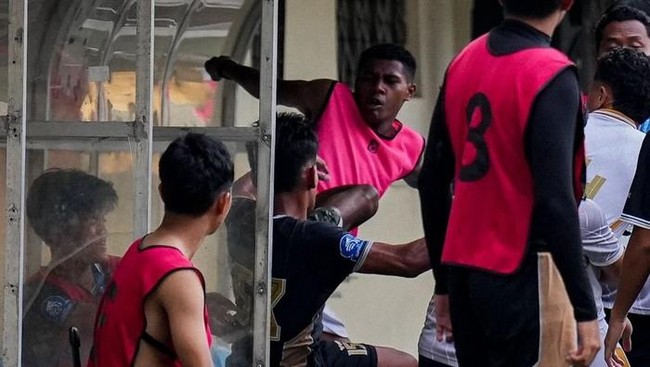 Pernyataan resmi Bhayangkara FC terkait insiden tendangan 'kungfu' di laga EPA U-20.