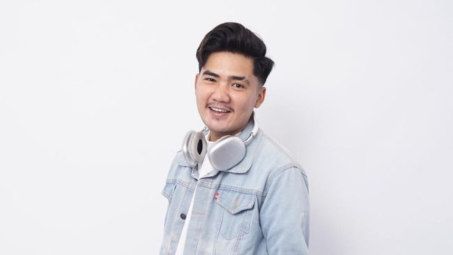 Berawal dari Cover Lagu, Syahriyadi Sukses Lewat Single Berbahasa Banjar