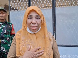 Viral Dilecehkan Siswa, Bu Atun Pilih Memaafkan dan Doakan Kebaikan