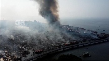 Penampakan Kebakaran Ribuan Rumah di Kampung Terapung Malaysia