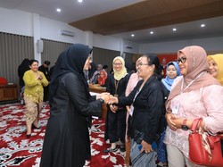 Serap Aspirasi, Bupati Ipuk Gelar Rembug Perempuan di Hari Kartini