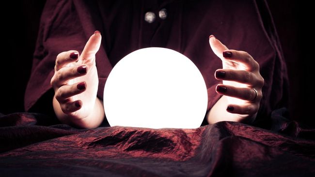 Kisah Peramal Yang Jadwalnya Penuh Hingga 2029 Usai Tampil Di Tv