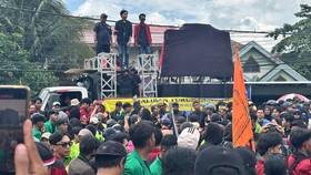 Selain di DPRD, Aksi 21 April Juga Digelar di Kantor Gubernur Kaltim