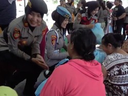 Semangat Kartini, Polwan Polda Metro Salurkan Baksos dan Edukasi Perempuan