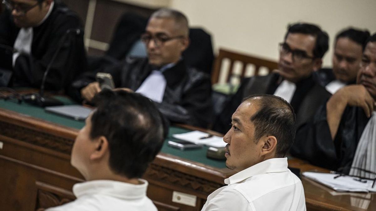 FOTO: Dua Bos Sritex Dituntut 16 Tahun Penjara