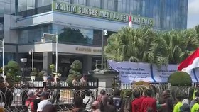 Situasi Terkini Suasana Aksi 21 April di Depan Kantor Gubernur Kaltim