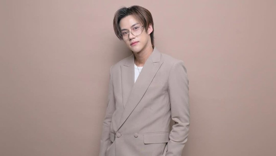 Aktor Thailand Oat Pasakorn