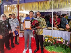 Siswa Smansa Denpasar Ciptakan DisfaVit, Pangan Cair untuk Pasien Stroke