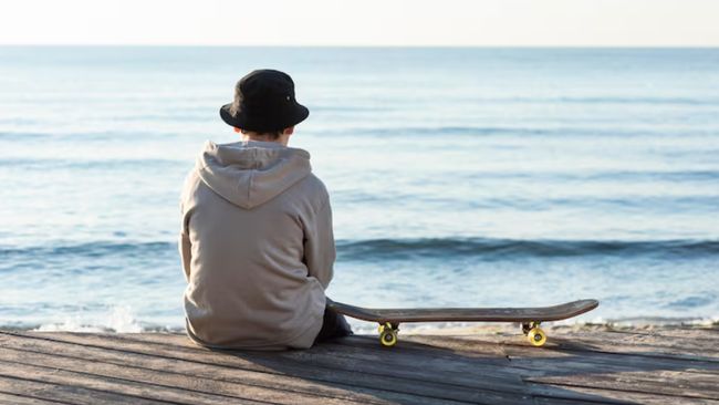 Ternyata 3 Kebiasaan Antisosial Ini Jadi Tanda Orang Punya Kecerdasan Tinggi