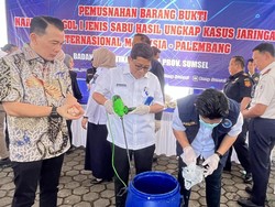 BNNP Sumsel Musnahkan 16,9 Kg Sabu Jaringan Malaysia-Palembang