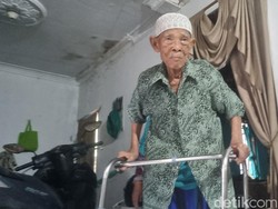 Tekad Mardijiyono Kakek Asal Bantul Berangkat Haji di Usia 103 Tahun