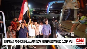 VIDEO: Embarkasi Pondok Gede Memberangkatkan 2 Kloter Haji