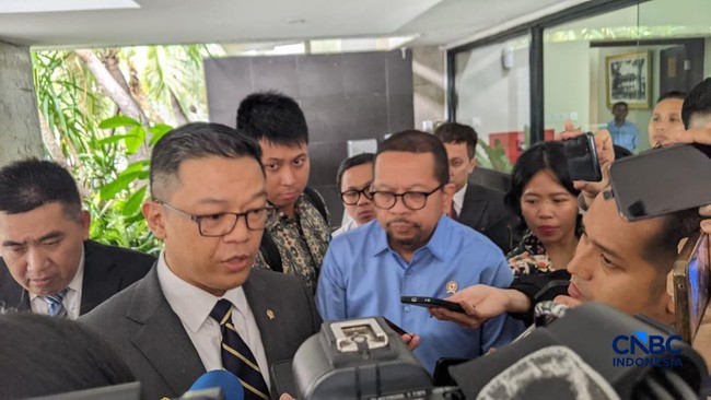 Sugiono Ungkap Alotnya Nego Loloskan 2 Kapal Pertamina dari Hormuz