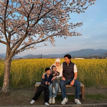 Sentil Realita Parenting Digital, Nikita Willy: Screen Time Anak Mencontoh Ortu di Rumah