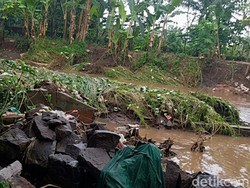 Luapan Sungai Welang Jebol Parapet Bikin Banjir Pasuruan Makin Parah